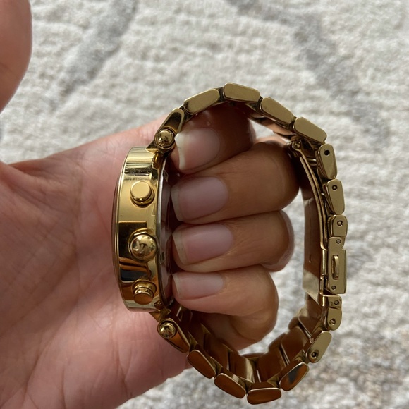 Michael Kors Watch - Picture 6 of 9